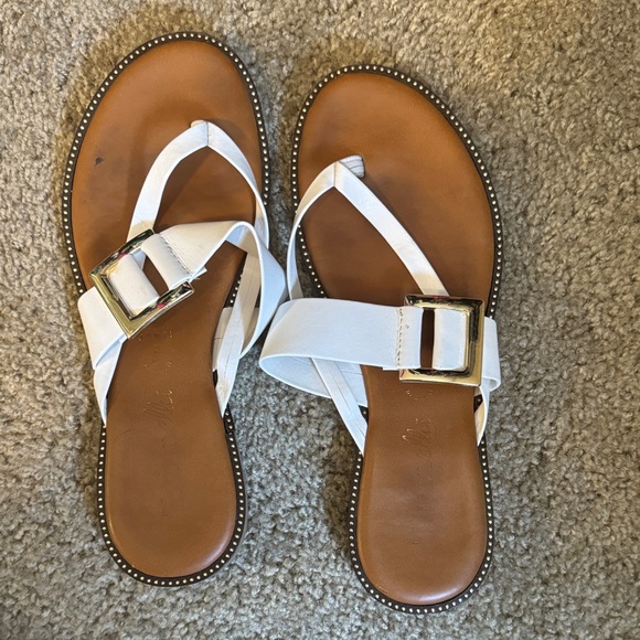 Toscanella Shoes - Chic White Sandals with Buckle